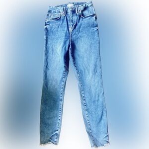 Good American Jeans 6/28.